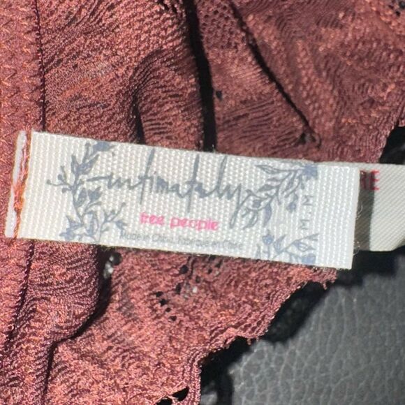 NWOT! Free People Intimately Free Everyday Lace Triangle Bra Burgundy Sz Medium - Picture 13 of 13